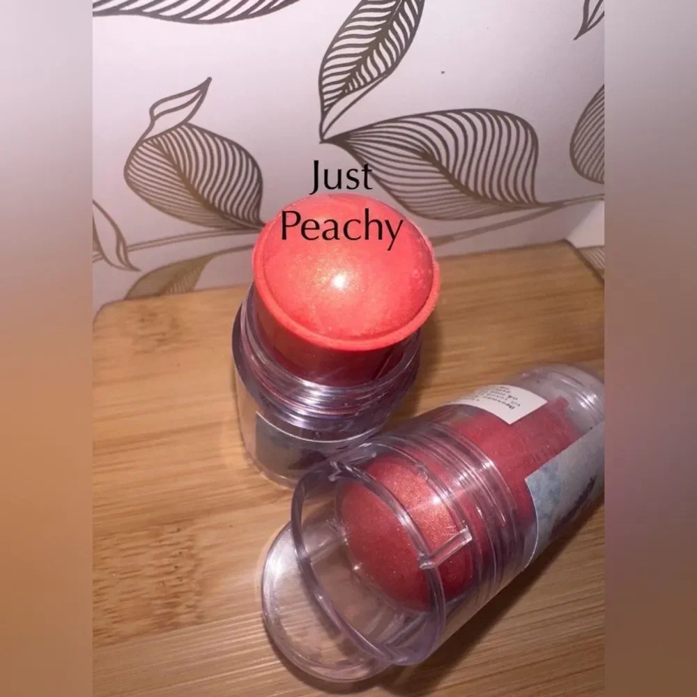 💫 Moochie luminous blush Serum Stick